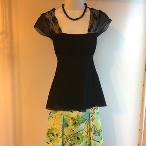 Ruched bust line Sweet Pea Tops Sz S